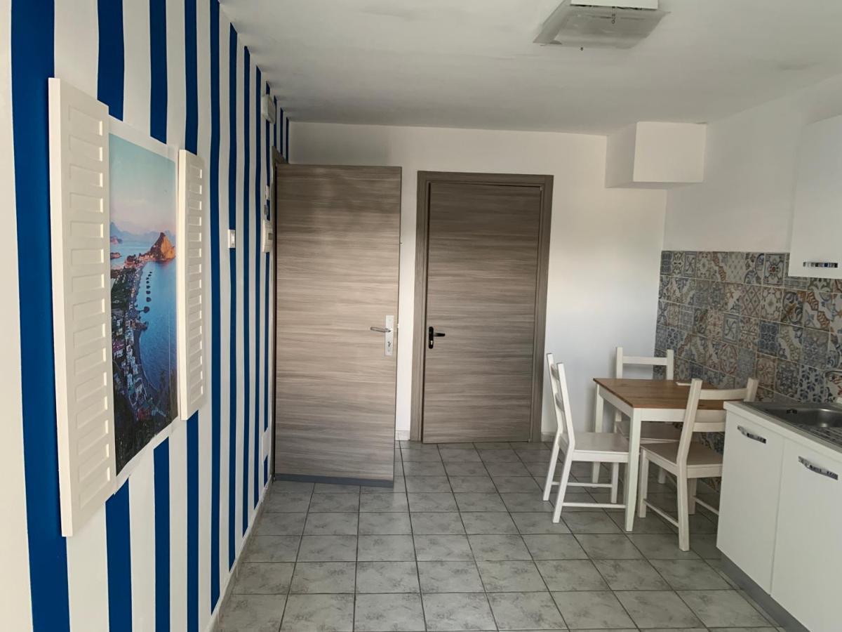Residence R&B Tyrrhenum Монте ди Прочида Екстериор снимка