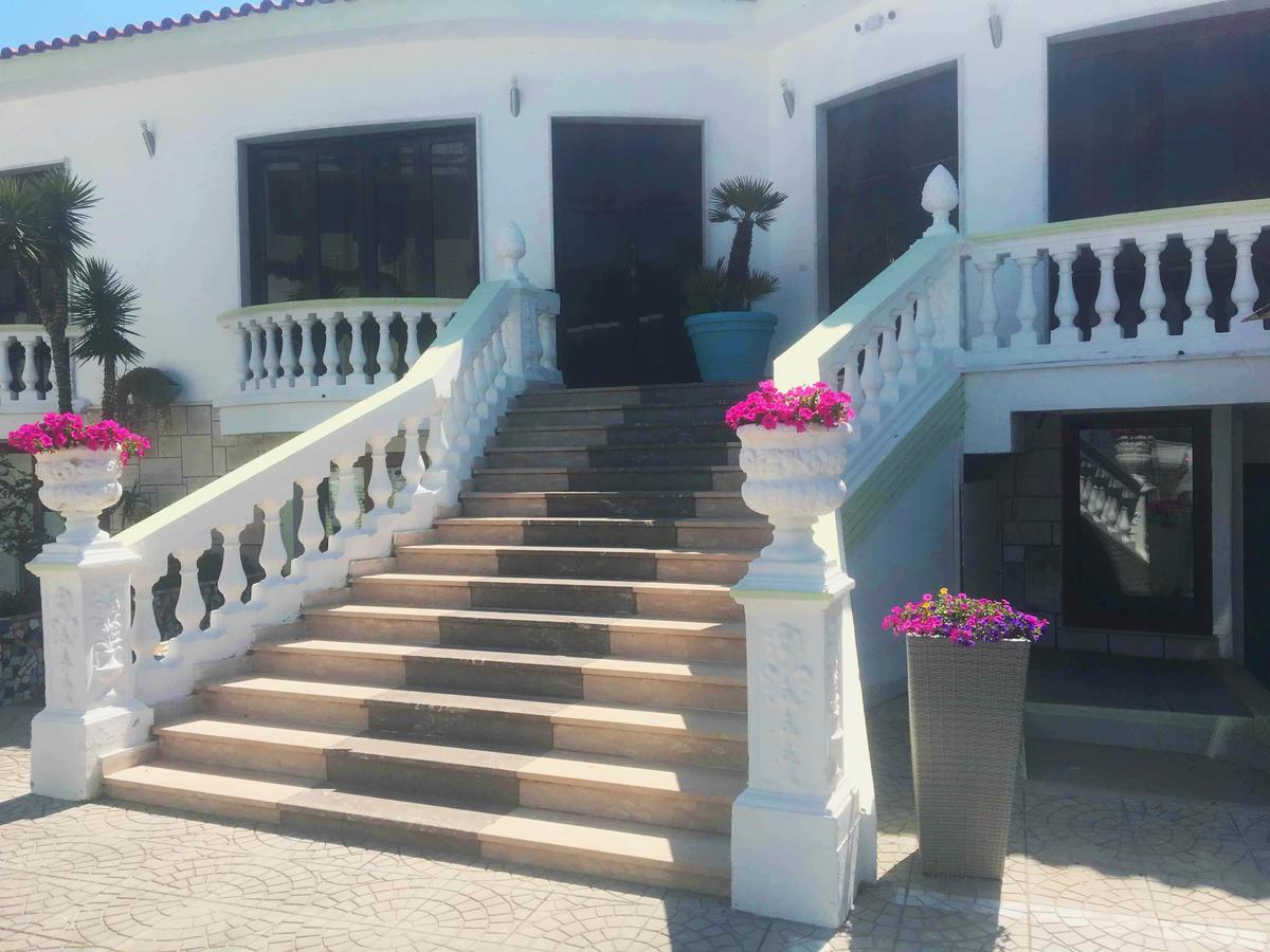 Residence R&B Tyrrhenum Монте ди Прочида Екстериор снимка