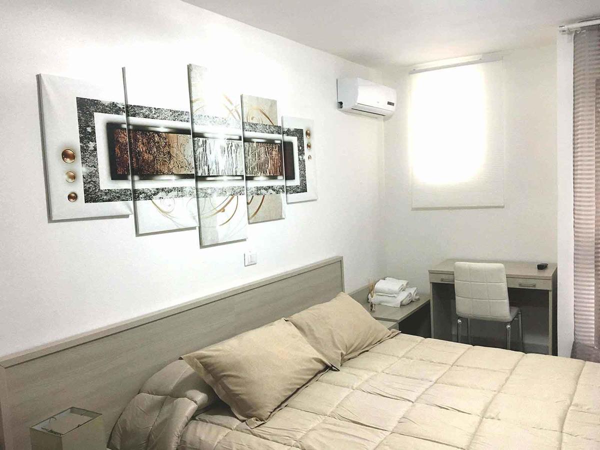 Residence R&B Tyrrhenum Монте ди Прочида Екстериор снимка