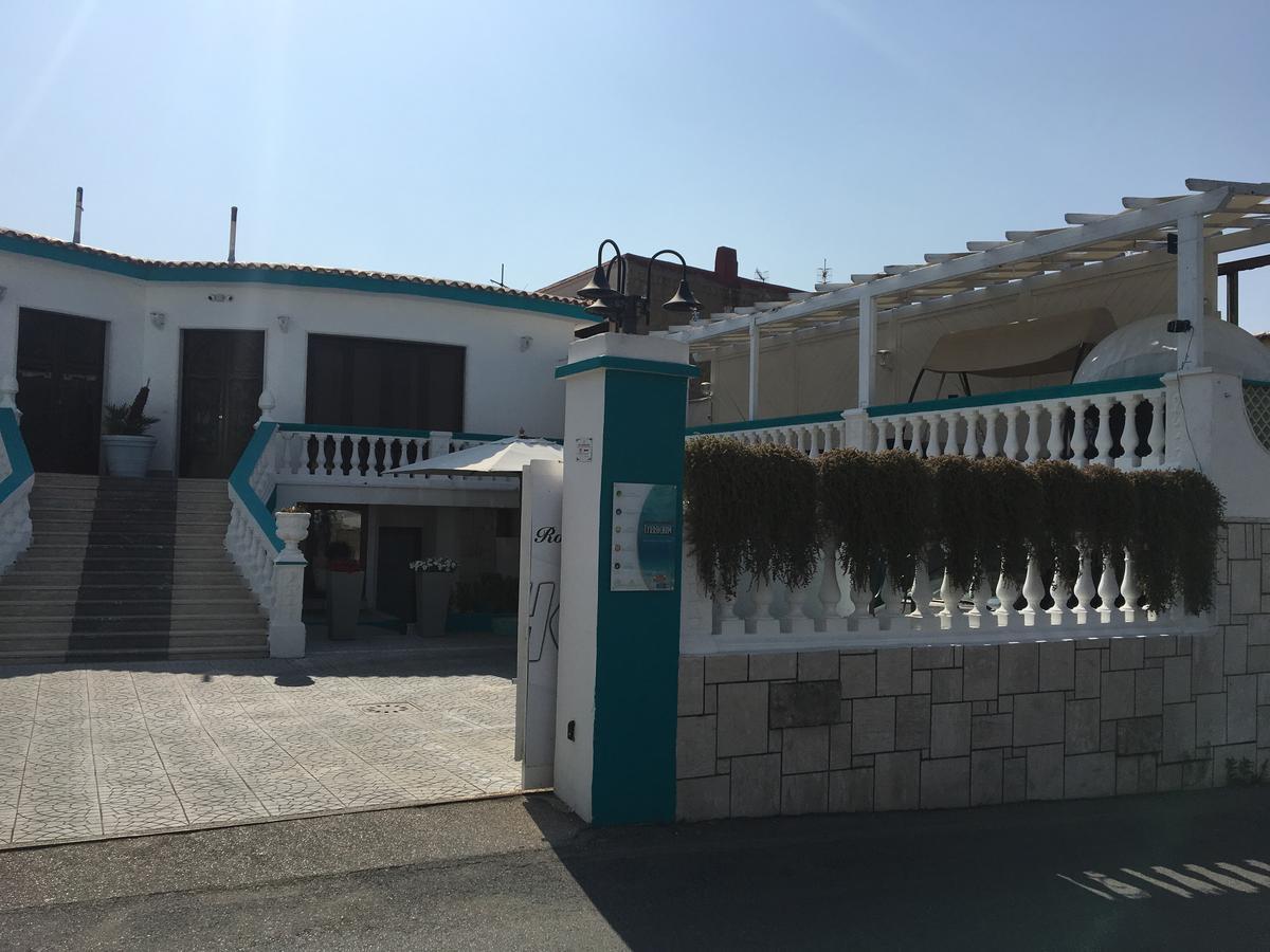 Residence R&B Tyrrhenum Монте ди Прочида Екстериор снимка